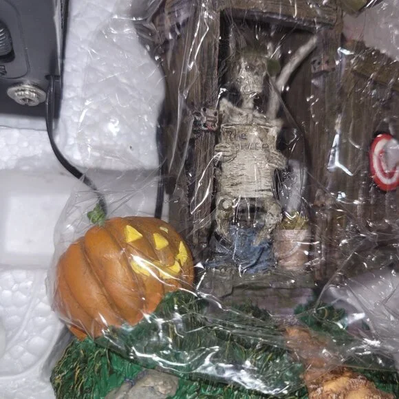 Department 56 Snow Village Halloween Village Accessories Haunted Outhouse 53068 - Picture 9 of 9